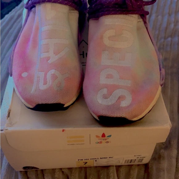 adidas gazelle silver green womens Adidas Human Race NMD Pharrell Holi Festival (Pink Glow)  CRUIZER